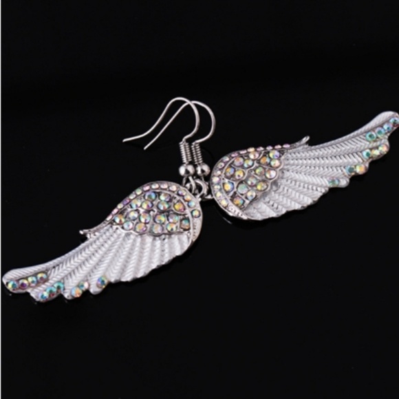 🎀Beautiful Rhinestone Feather/Angle Wing Earings - Picture 7 of 8